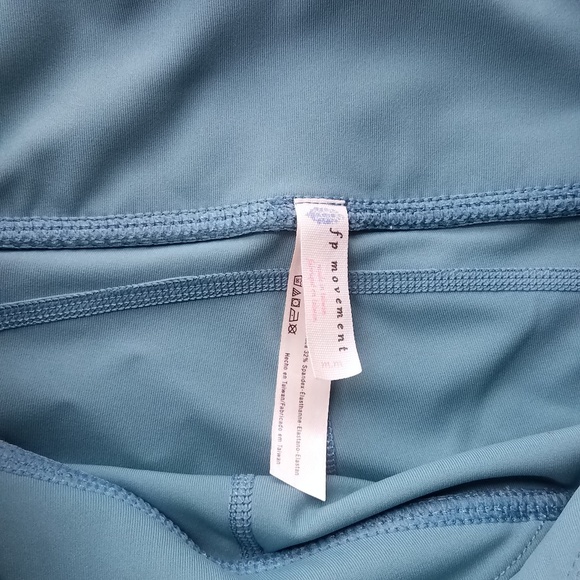 Free People Cropped Get Shorty Leggings - Picture 3 of 5